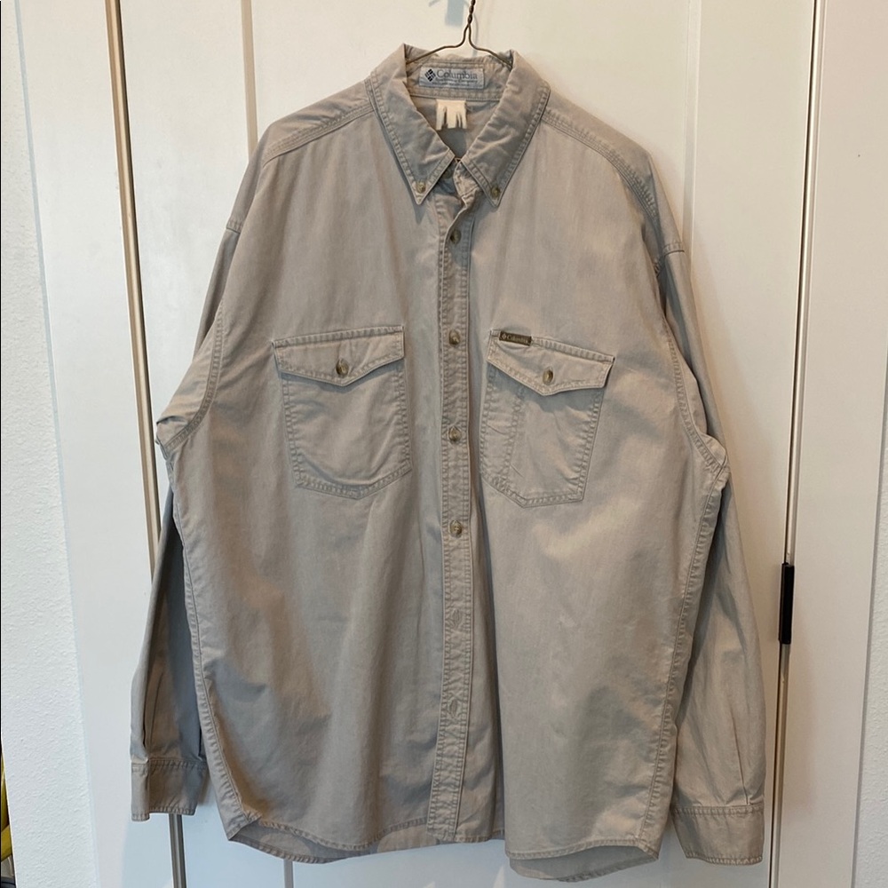 Columbia Men’s Long Sleeve Button Down Shirt. Beige. XLT. P2P 26”.
